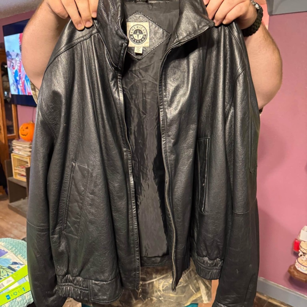 Men's Black Leather Bomber Jacket